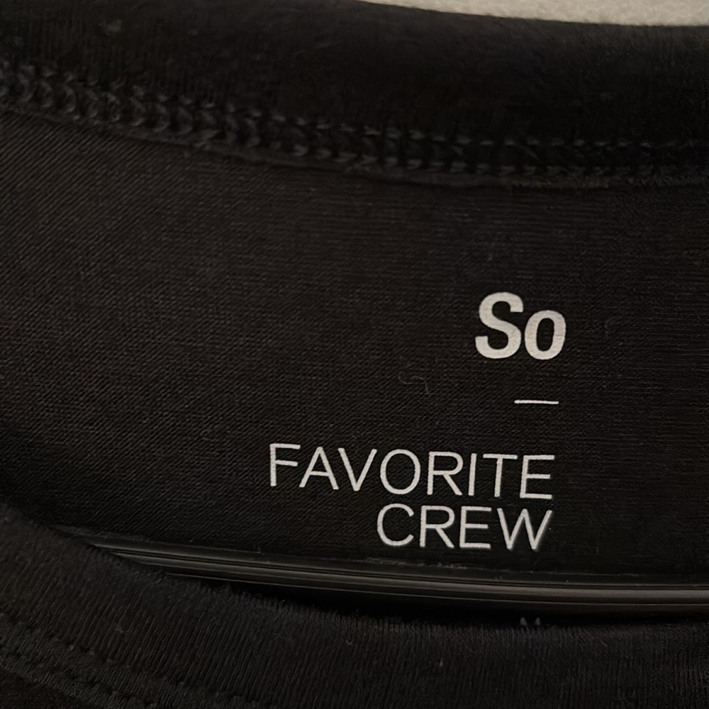 Basic black tee - Picture 2 of 2